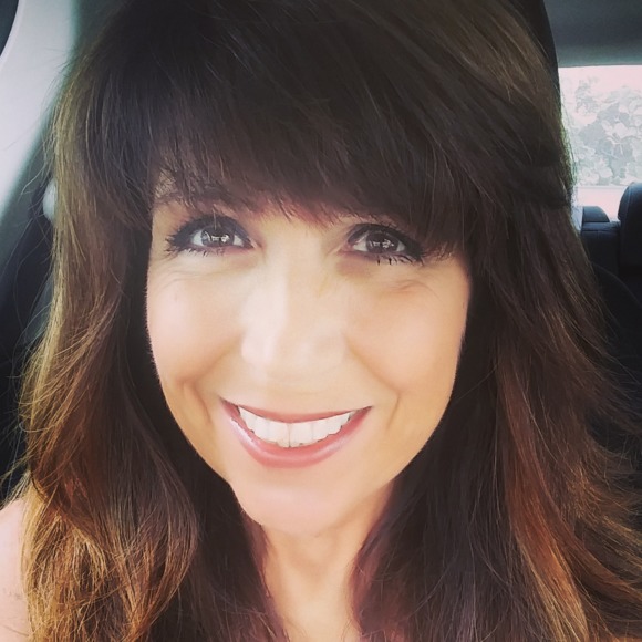 Meet your Posher, Laura - Picture 1 of 1